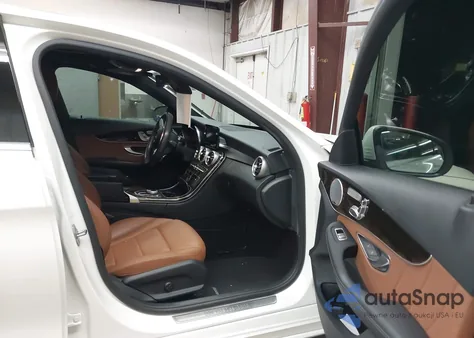 2019 Mercedes-Benz C 300 из США, поврежденный, VIN 55SWF8DB2KU308874